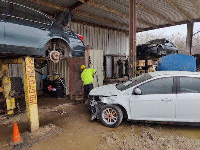 Wrecker Warehouse of Texas LLC JunkYard in Garland (TX) - photo 3