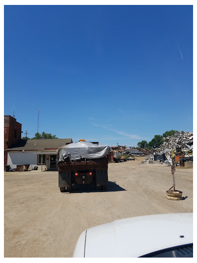 Koester's Wrecking JunkYard in Davenport (IA) - photo 1