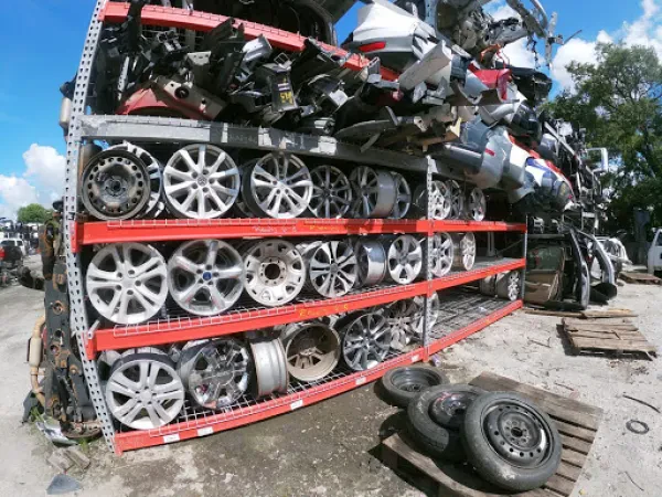 Lee's Salvage - photo 2