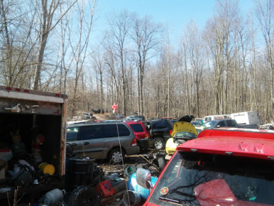 Himebaugh Salvage JunkYard in Fort Wayne (IN) - photo 4