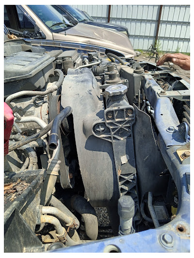 Osage Salvage & Recycling JunkYard in Kansas City (KS) - photo 4