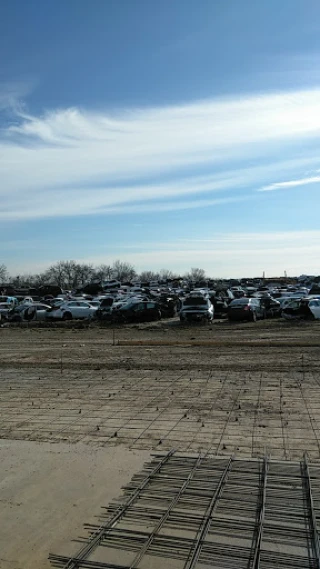 MR Towing Services JunkYard in Dallas (TX) - photo 1