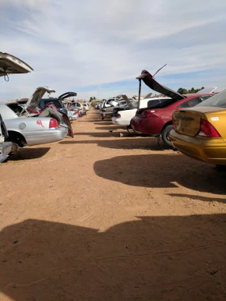 Pull-A-Part JunkYard in El Paso (TX) - photo 3