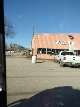 Little John's Wrecking Yard JunkYard in Haltom City (TX) - photo 1