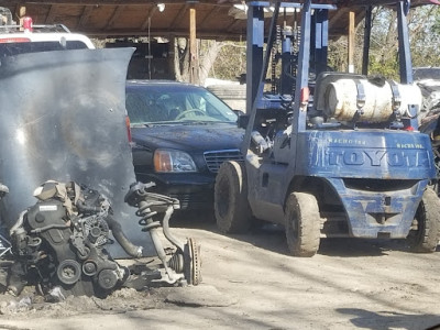 Catenders.net JunkYard in Dallas (TX) - photo 3