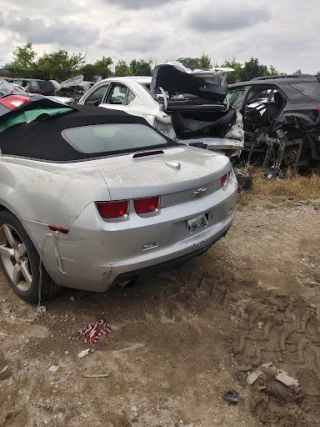 Bellaire Used Auto Parts JunkYard in Houston (TX) - photo 3