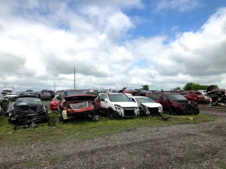 Anderson Auto Salvage JunkYard in Troy (TX) - photo 4