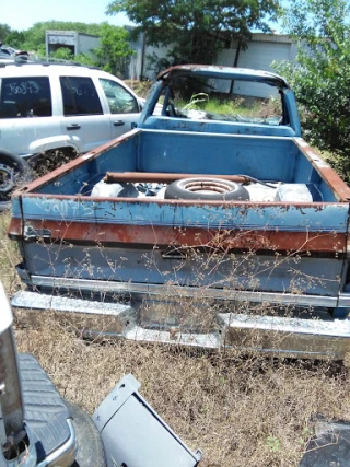 Burnet Auto Salvage JunkYard in Burnet (TX) - photo 2