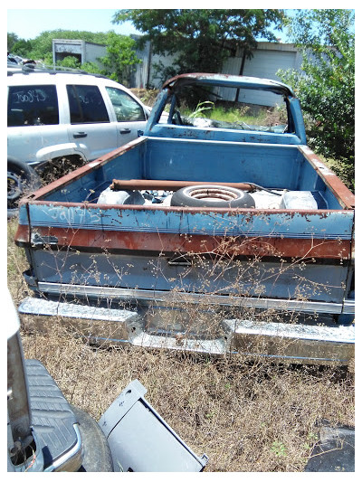 Burnet Auto Salvage JunkYard in Burnet (TX) - photo 2