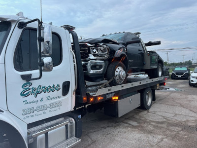 Express Towing & Recovery JunkYard in Pearland (TX) - photo 1