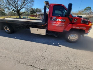 Express Towing & Recovery JunkYard in Pearland (TX) - photo 3