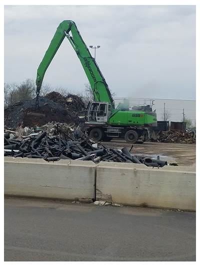 City Scrap & Salvage JunkYard in Akron (OH) - photo 3