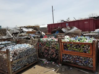 Ferrous Processing & Trading Toledo JunkYard in Toledo (OH) - photo 2