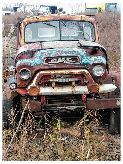 Casey's Truck Salvage World JunkYard in Depew (NY) - photo 2