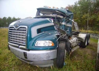 Action Auto Wreckers JunkYard in Massapequa (NY) - photo 2