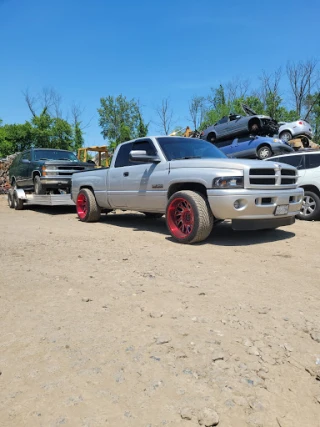 Southeast Auto Recycle Inc JunkYard in Wingdale (NY) - photo 3