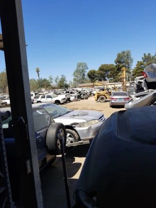 A & B Auto Dismantling JunkYard in Bakersfield (CA) - photo 2