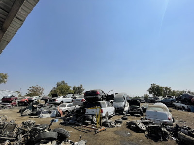 Euro-N-Domestic Auto Dismantling JunkYard in Bakersfield (CA) - photo 1