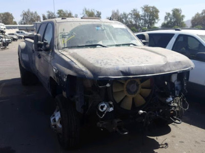 Hermanos Manriquez Auto Dismantling JunkYard in Lamont (CA) - photo 4