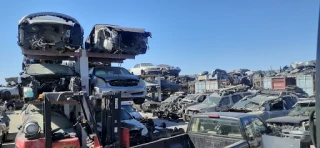 Nissan Place Auto Wrecking JunkYard in Los Angeles (CA) - photo 3