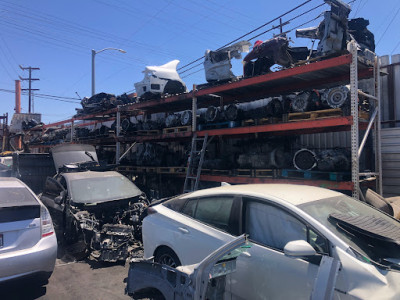 Toyota World JunkYard in Los Angeles (CA) - photo 4