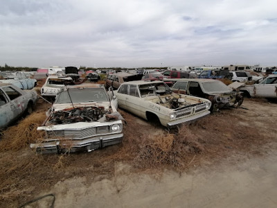 Turner's Auto Wrecking JunkYard in Fresno (CA) - photo 1