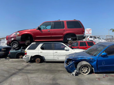 Us Auto Parts&Salvage JunkYard in Duarte (CA) - photo 2