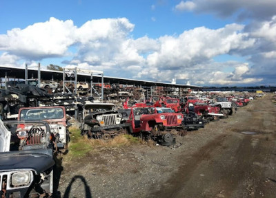 J & W Auto Wreckers JunkYard in Antelope (CA) - photo 1