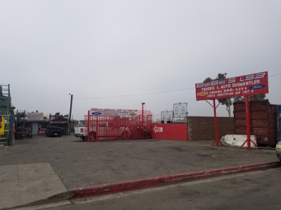 Bebe's Truck & Auto Dismantlers JunkYard in Fontana (CA) - photo 1