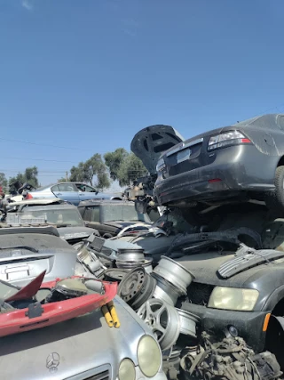 M & M Imports Inc JunkYard in Fontana (CA) - photo 3