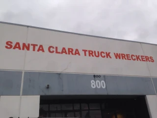 Santa Clara Truck Wreckers JunkYard in Santa Clara (CA) - photo 4