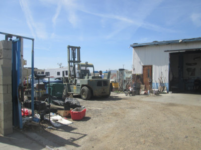 Lancaster Salvage JunkYard in Lancaster (CA) - photo 4