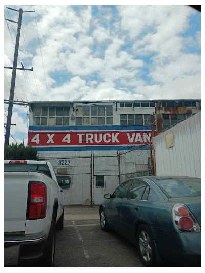 Southern California Truck, Van & 4x4 Parts JunkYard in Los Angeles (CA) - photo 1