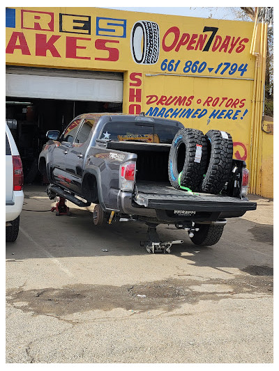 Jones Auto Dismantling JunkYard in Littlerock (CA) - photo 1