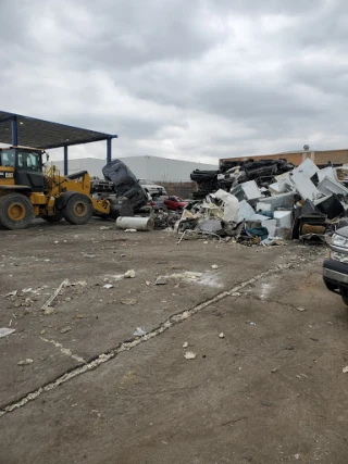 Central Metal Inc JunkYard in San Bernardino (CA) - photo 2