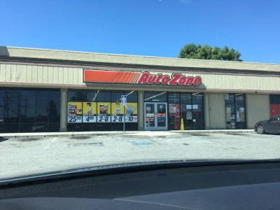 AutoZone Auto Parts JunkYard in San Mateo (CA) - photo 3