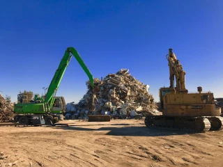 Bedford Enterprises Inc JunkYard in Santa Maria (CA) - photo 3