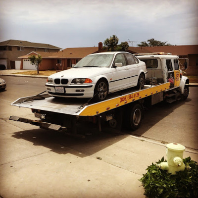 BANANA'S TOWING JunkYard in Santa Maria (CA) - photo 4